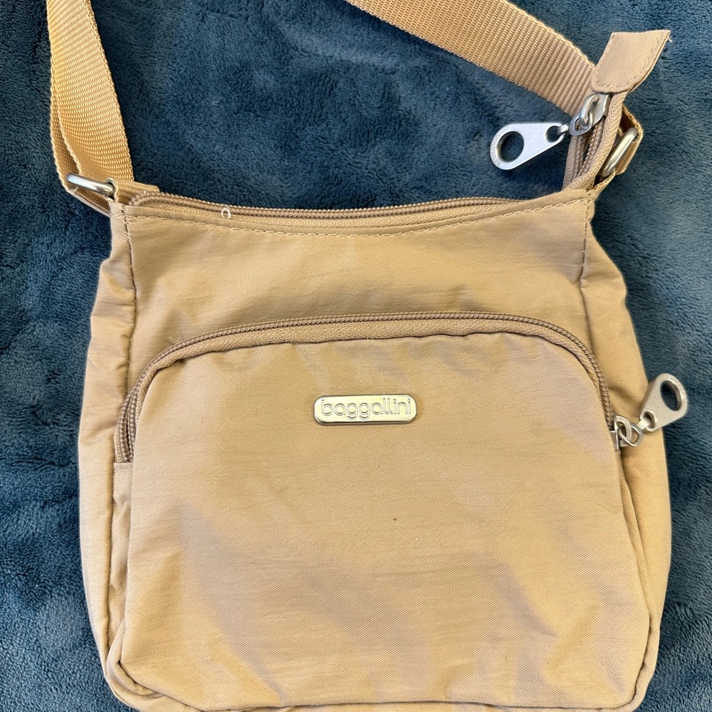 Baggallini Joey Tan Crossbody Bag